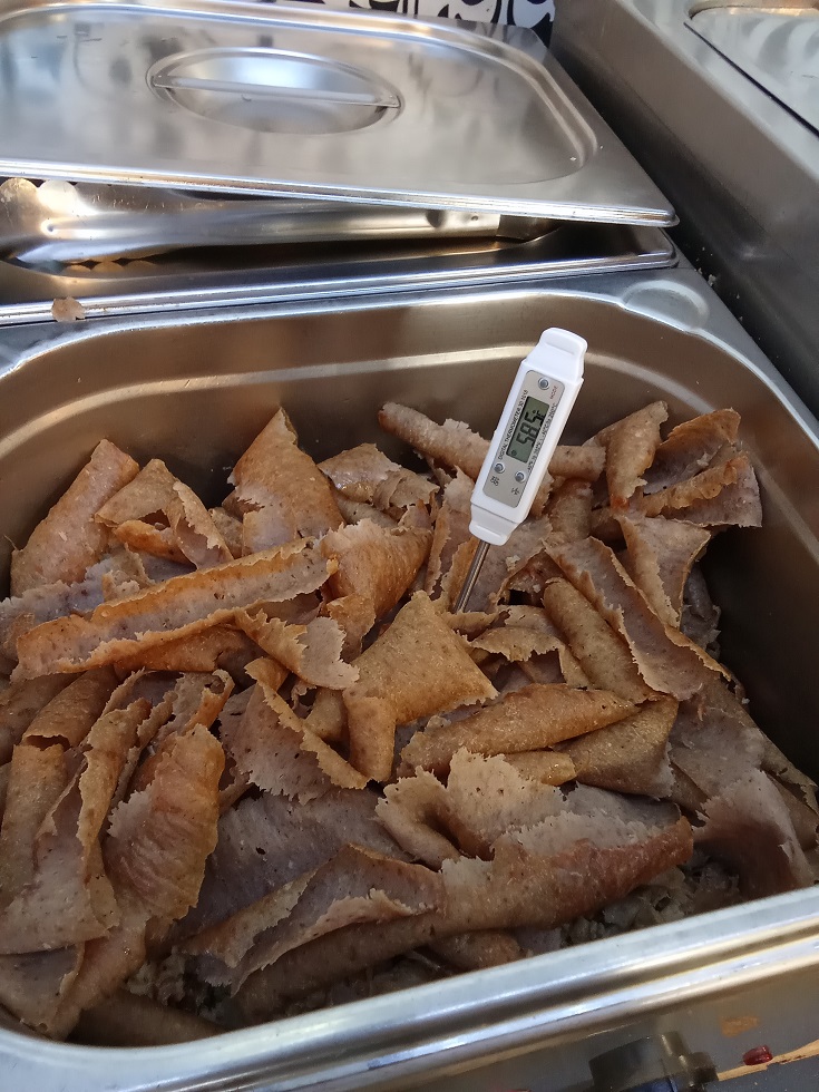Laboratorní rozbory potvrdily závadné pokrmy. Kontrola restaurace Don Kebab odhalila závažné hygienické nedostatky 6 8 nevyhovujici teplota