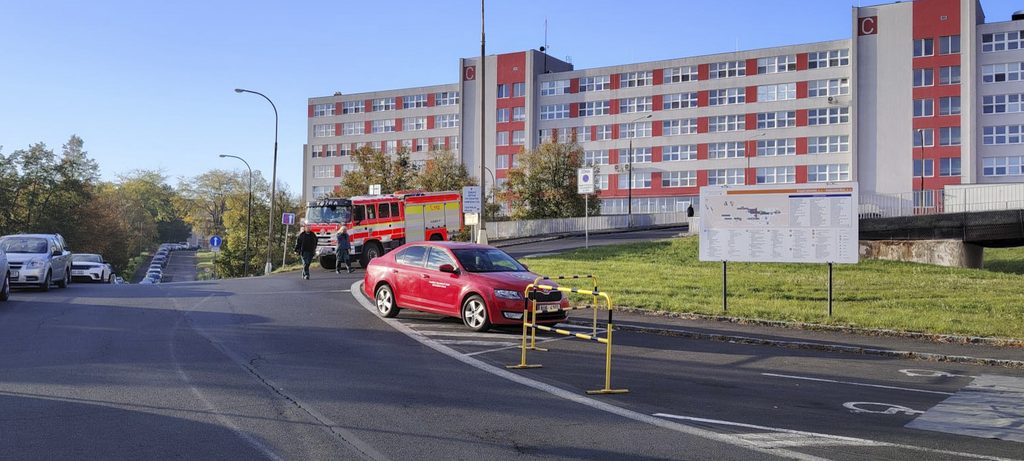 Taktické cvičení HZS „Zřízení dekontaminačního pracoviště v Nemocnici Most“ 6 2026 10 13 01 1