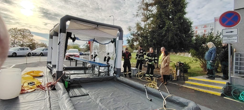 Taktické cvičení HZS „Zřízení dekontaminačního pracoviště v Nemocnici Most“ 2 2026 10 13 05